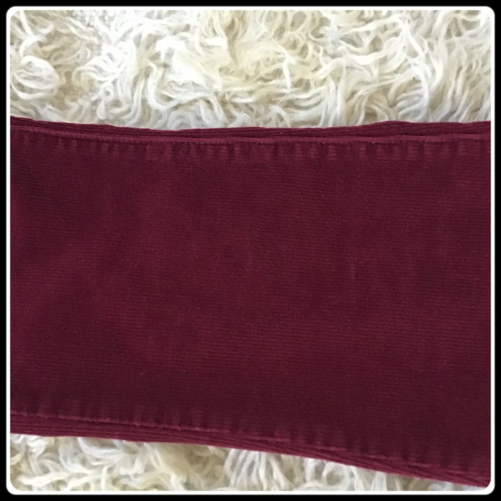 Levi’s burgundy corduroys - Picture 3 of 7